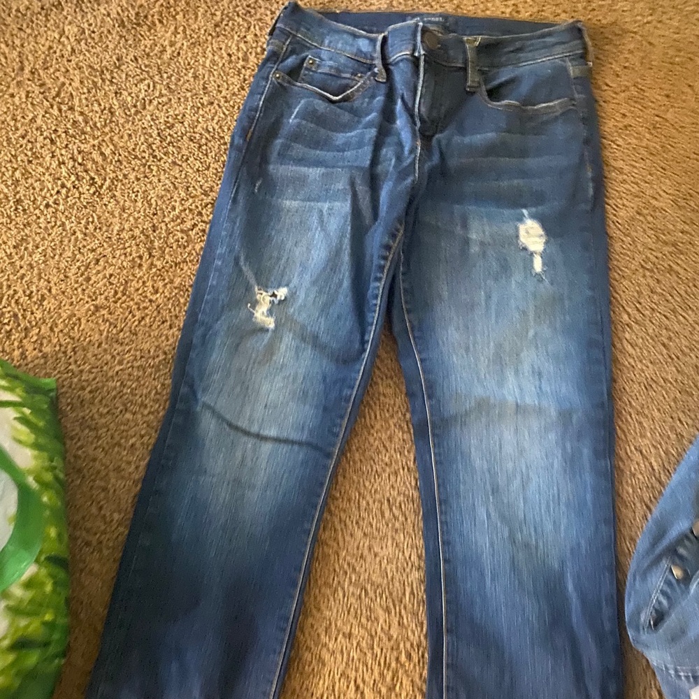Blue skinny jeans